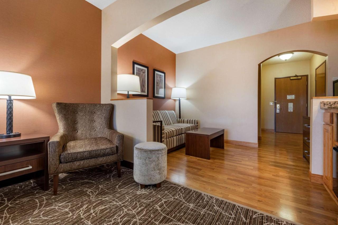 Best Western Plus Chelsea Hotel Monticello Eksteriør bilde