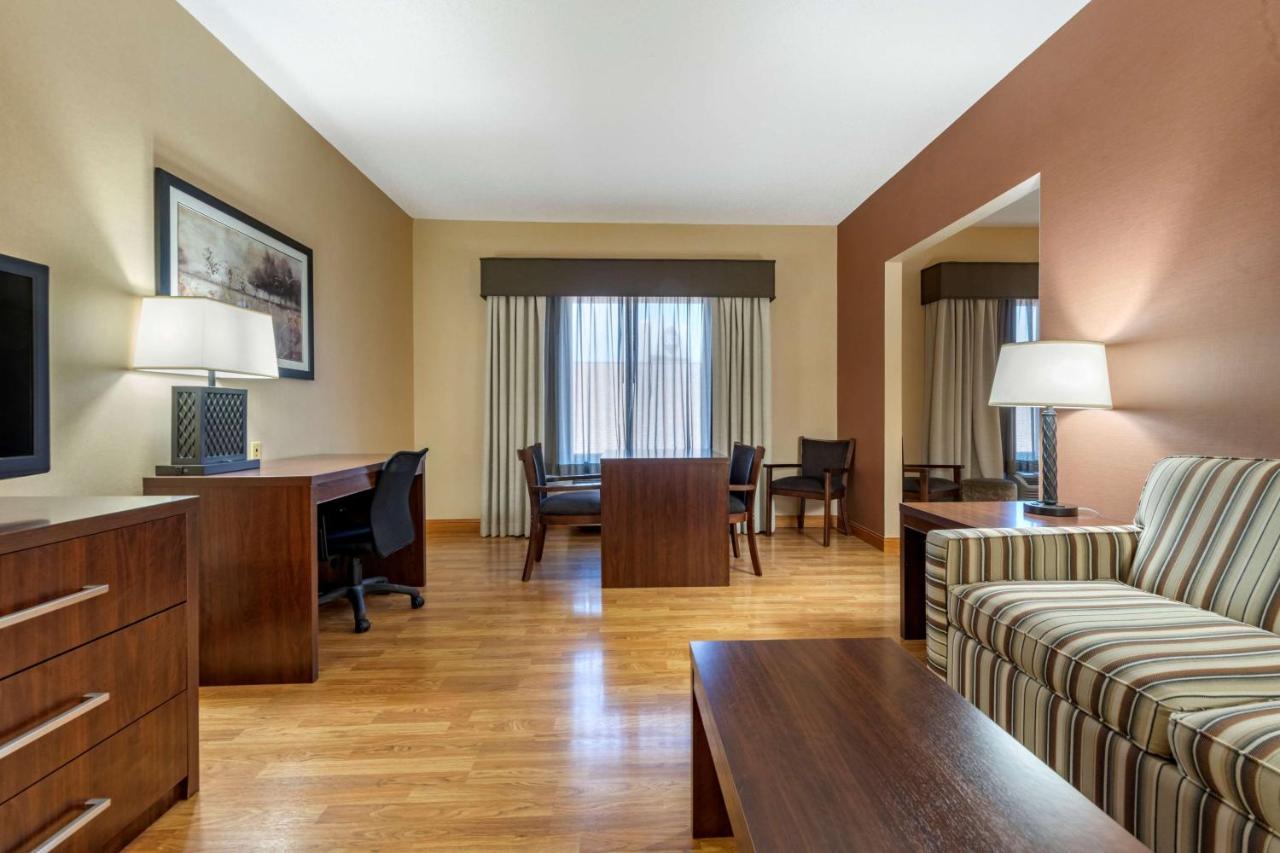 Best Western Plus Chelsea Hotel Monticello Eksteriør bilde