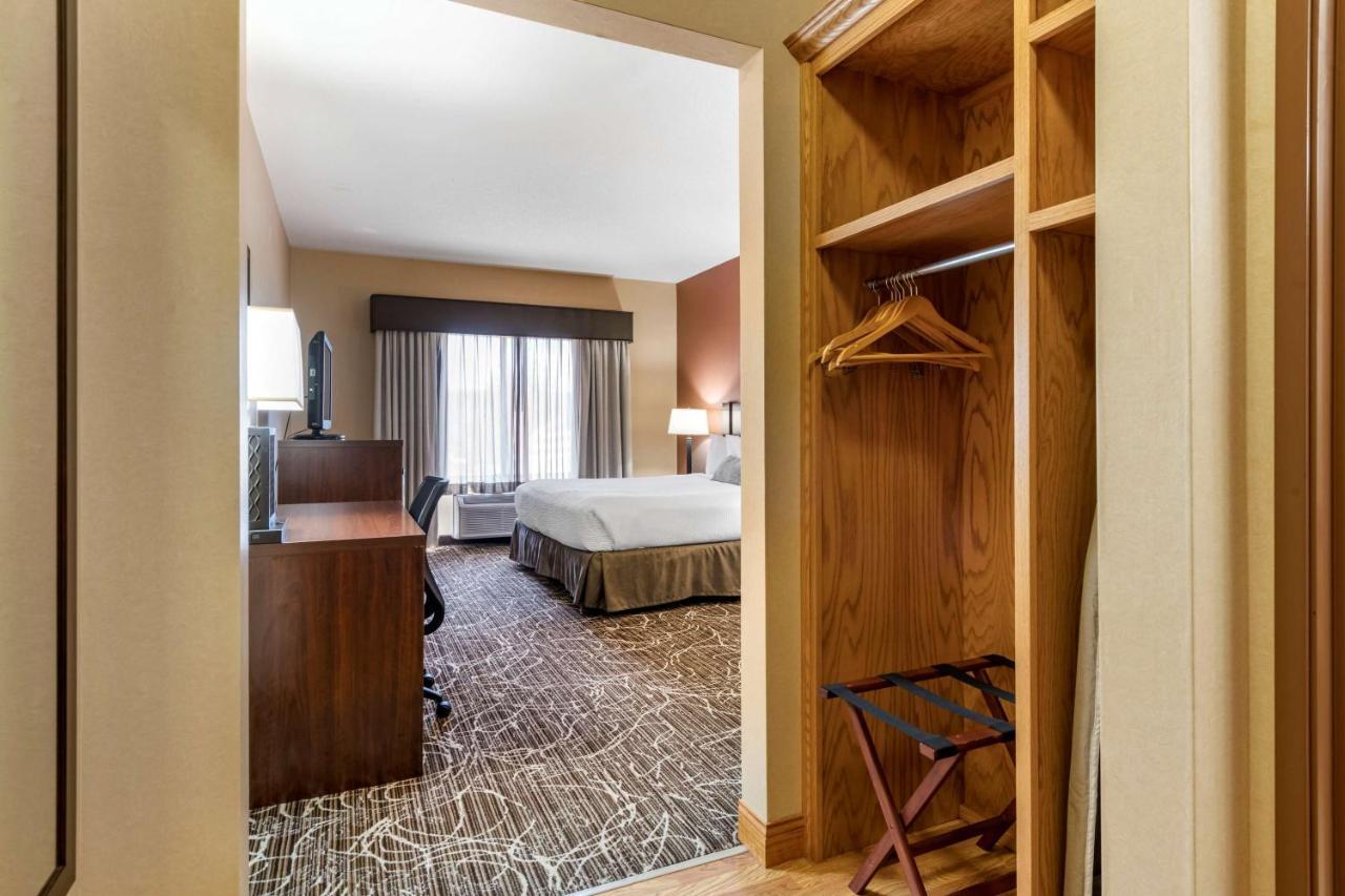 Best Western Plus Chelsea Hotel Monticello Eksteriør bilde