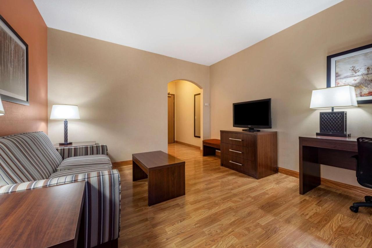 Best Western Plus Chelsea Hotel Monticello Eksteriør bilde